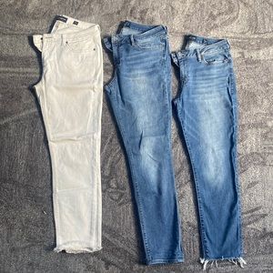 Bundle of (3) Lucky Brand Jeans. Size 10/12.